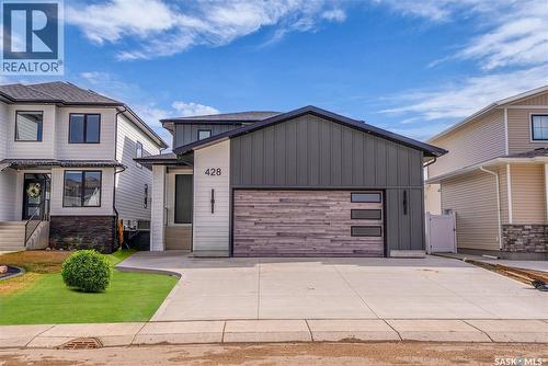428 Woolf Bend, Saskatoon, SK - Outdoor
