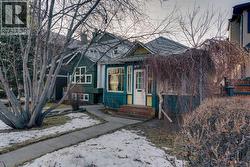 1717 32 Avenue SW  Calgary, AB T2T 1W1