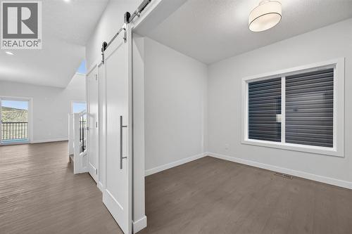 Den - 93 Walgrove Bay Se, Calgary, AB - Indoor Photo Showing Other Room