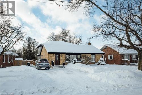 55 SUFFOLK Avenue  Kitchener, ON N2B 1H3