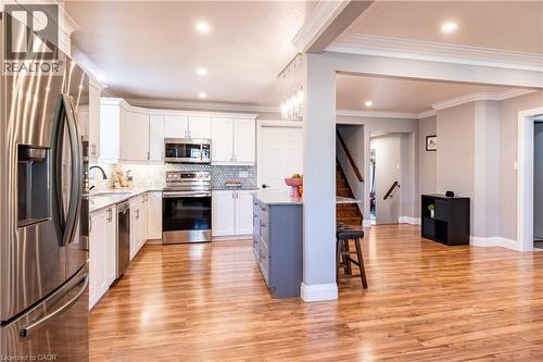 55 Suffolk Avenue, Kitchener, ON - Indoor Photo Showing Kitchen With Upgraded Kitchen