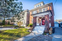 40 SNOWDON AVENUE  Toronto, ON M4N 2A6