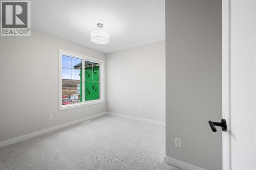 26 Walgrove Bay Se, Calgary, AB - Indoor Photo Showing Other Room