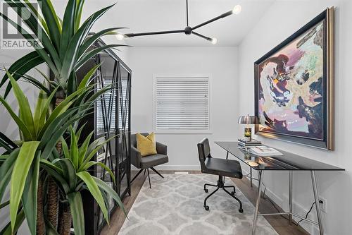 568 Walgrove Boulevard Se, Calgary, AB - Indoor Photo Showing Office