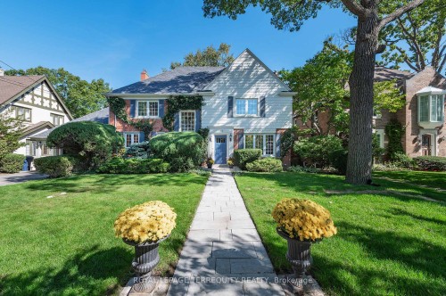 223 Riverside Drive, Toronto, ON - Outdoor With Facade