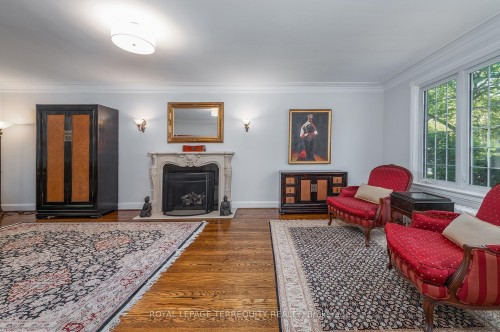 223 Riverside Drive, Toronto, ON - Indoor Photo Showing Living Room With Fireplace