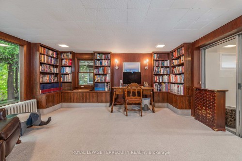 223 Riverside Drive, Toronto, ON - Indoor