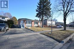 1463 GLEN RUTLEY CIRCLE  Mississauga, ON L4X 1Z8
