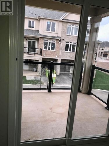 36 - 40 Zinfandel Drive, Hamilton, ON - 