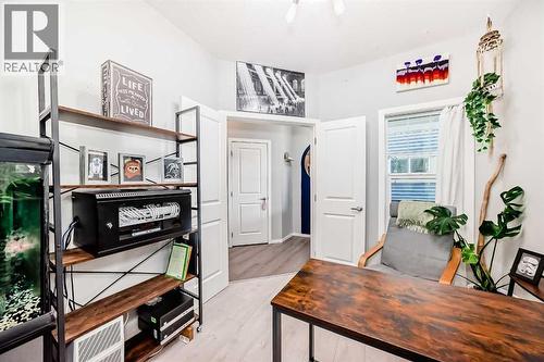 325 Sundown View, Cochrane, AB - Indoor