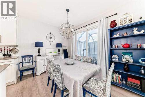 325 Sundown View, Cochrane, AB - Indoor Photo Showing Dining Room