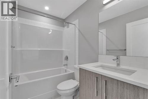 157 Dawson Wharf View, Chestermere, AB - Indoor Photo Showing Other Room