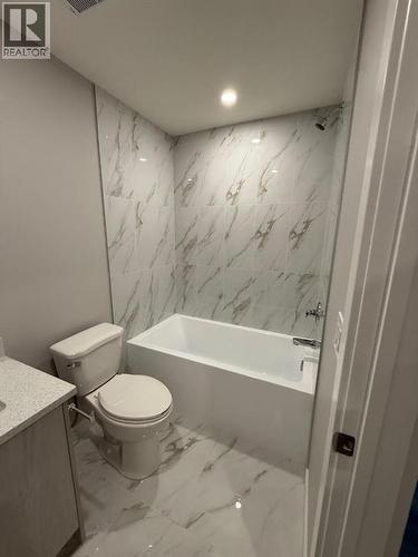 157 Dawson Wharf View, Chestermere, AB - Indoor Photo Showing Bathroom