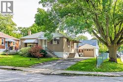 77 W 4TH Street Unit# Lower  Hamilton, ON L9C 3M6
