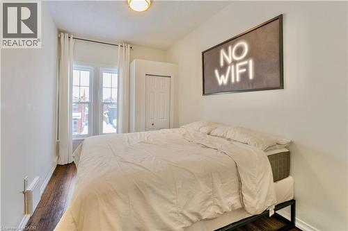 46 Murray Street E Unit# 2, Hamilton, ON - Indoor Photo Showing Bedroom