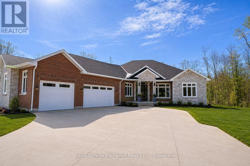 12 SUNSET PLACE  Huron-Kinloss, ON N2Z 0G6