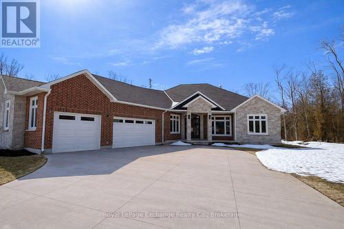 12 SUNSET PLACE  Huron-Kinloss, ON N2Z 0G6
