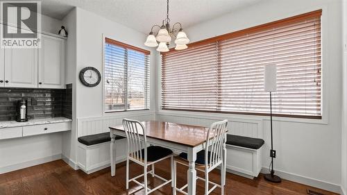 27 Cranwell Close Se, Calgary, AB - Indoor Photo Showing Dining Room