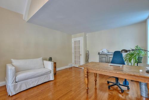 Salle familiale - 24 Ch. De Bayon, Lorraine, QC - Indoor Photo Showing Office