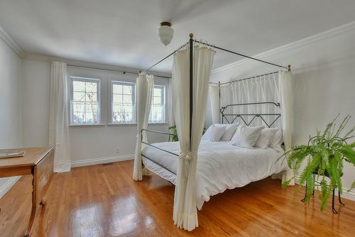 Chambre à coucher - 24 Ch. De Bayon, Lorraine, QC - Indoor Photo Showing Bedroom