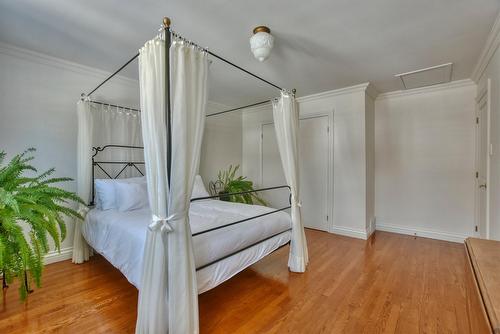 Chambre à coucher - 24 Ch. De Bayon, Lorraine, QC - Indoor Photo Showing Bedroom