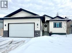 11 Abraham Drive  Whitecourt, AB T7S 0E3