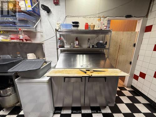 1443 Main Street E, Hamilton, ON 