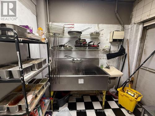 1443 Main Street E, Hamilton, ON 