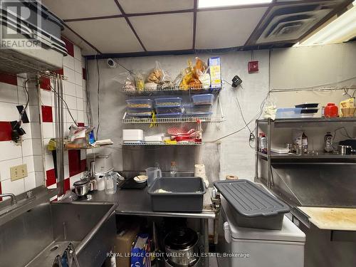 1443 Main Street E, Hamilton, ON 