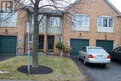 27 - 2550 THOMAS STREET  Mississauga, ON L5M 5N8