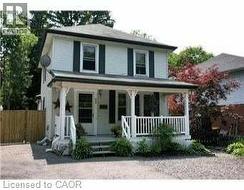 32 ROUSSEAUX Street  Ancaster, ON L9G 2W5