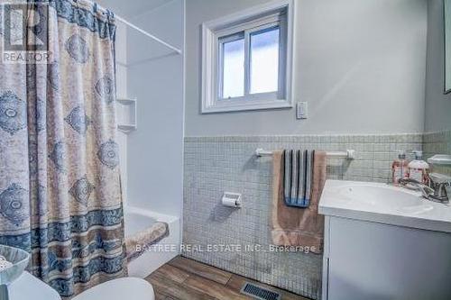 310 The Westway, Toronto, ON - Indoor Photo Showing Bathroom