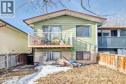 D, 903 44 Street SE  Calgary, AB T2A 5K7