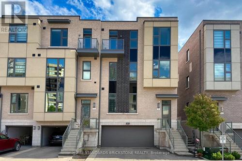 5 SMALLWOOD CIRCLE  Vaughan, ON L4J 0K7