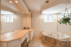 Ensuite bathroom - 