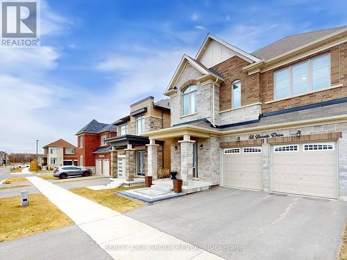 58 BUSATO DRIVE  Whitchurch-Stouffville, ON L4A 4V4
