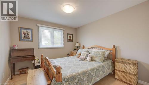 400 Foxhunt Place, Waterloo, ON - Indoor Photo Showing Bedroom