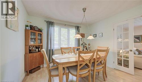 400 Foxhunt Place, Waterloo, ON - Indoor Photo Showing Dining Room