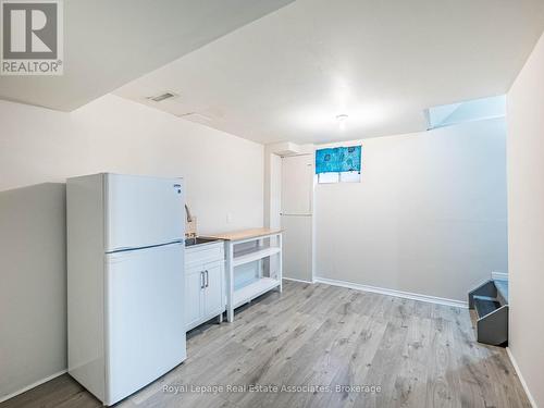 6033 Duford Drive, Mississauga, ON - Indoor