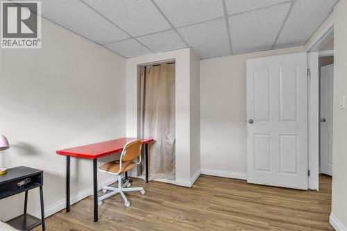 9883 Athens Road Se, Calgary, AB - Indoor