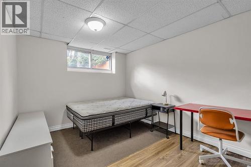 9883 Athens Road Se, Calgary, AB - Indoor