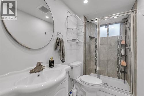 9883 Athens Road Se, Calgary, AB - Indoor Photo Showing Bathroom