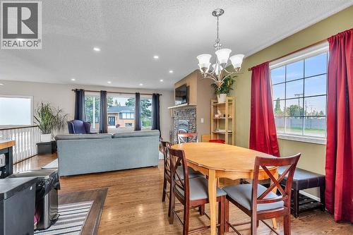 9883 Athens Road Se, Calgary, AB - Indoor Photo Showing Dining Room