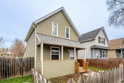 495 Redwood Avenue  Winnipeg, MB R2W 1S7