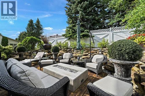 103 Stratton Park Sw, Calgary, AB - Outdoor