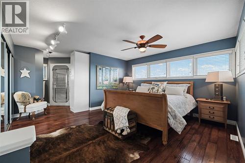 103 Stratton Park Sw, Calgary, AB - Indoor Photo Showing Bedroom