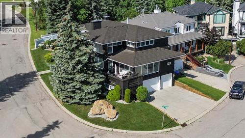 103 Stratton Park Sw, Calgary, AB - Outdoor