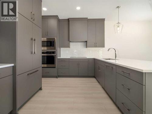 224 Blackwolf Place N, Lethbridge, AB - Indoor Photo Showing Kitchen