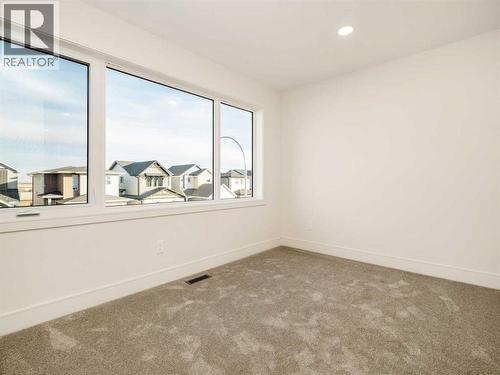 224 Blackwolf Place N, Lethbridge, AB - Indoor Photo Showing Other Room