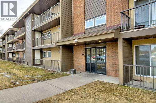 104, 403 Columbia Boulevard W  Lethbridge, AB T1K 5R8
